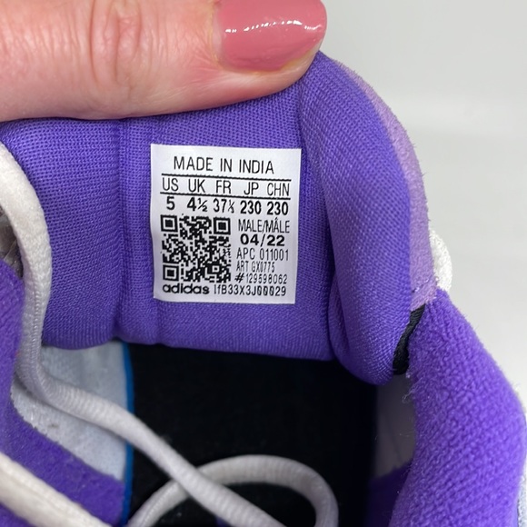 Adidas Niteball 2.0 Size 5 White Purple Rush GX0775 New - Picture 4 of 7